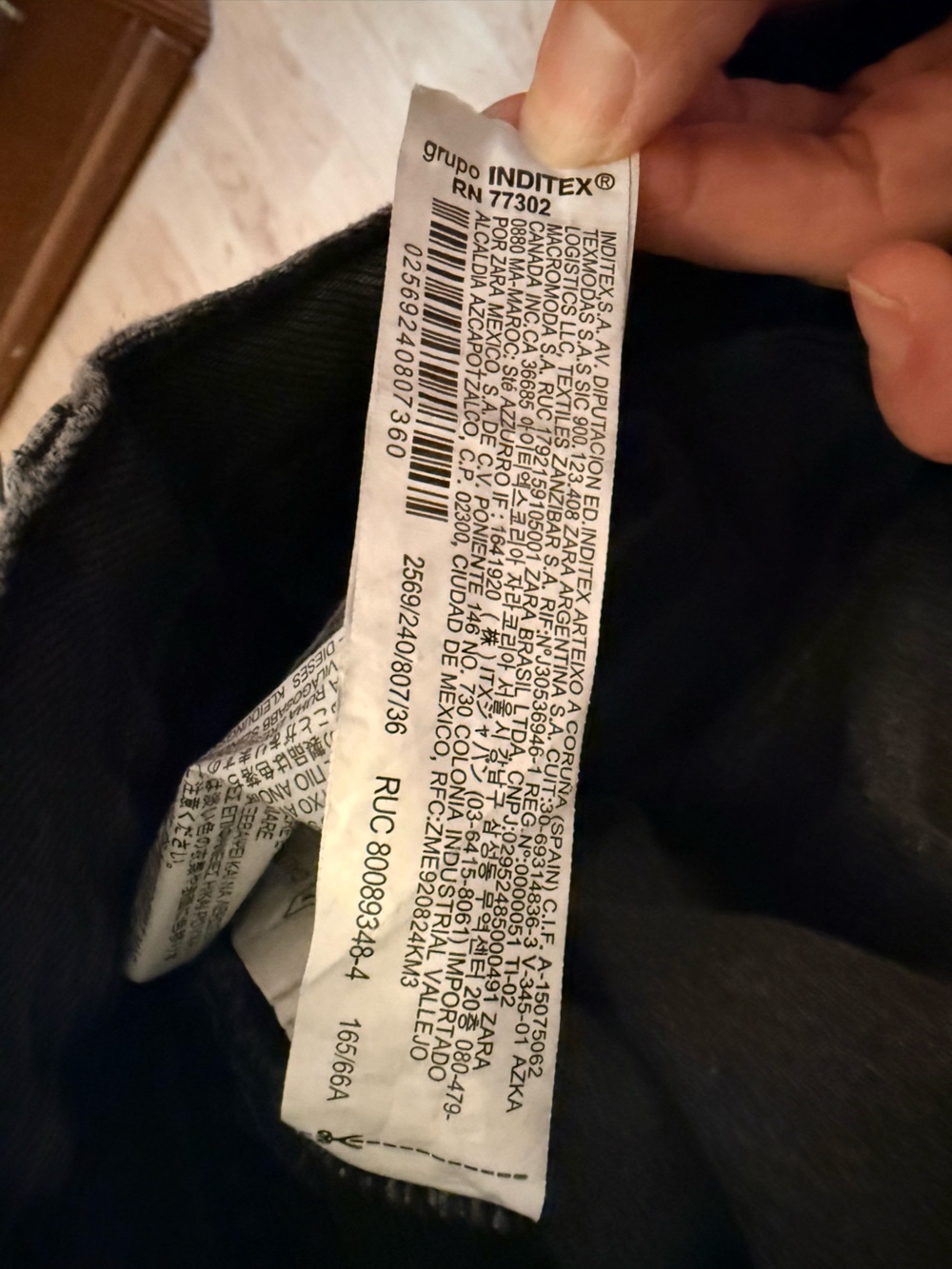 Zara TRF High Rise Straight Leg Distressed Jeans Faded Black Gray Raw Hem Size 4 - Picture 7 of 10